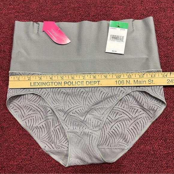 Bundle for @chulisss 6 Pair Maidenform Tame Your Tummy Firm Control Cool Comfort - Picture 6 of 9